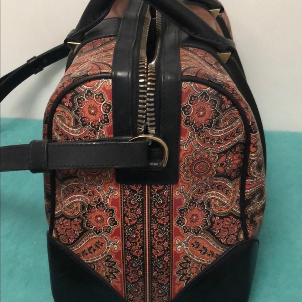 Givenchy Lucrezia - Picture 3 of 10